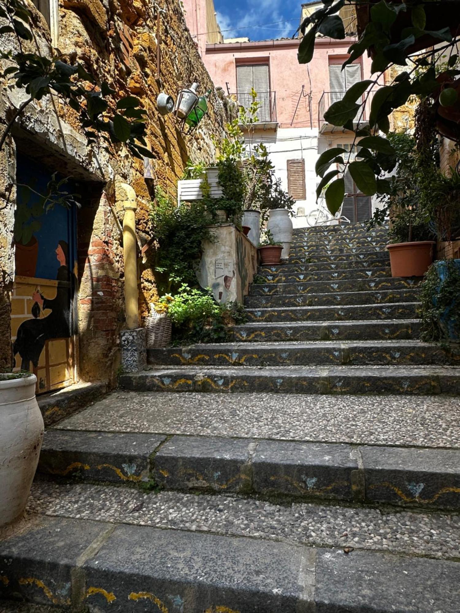 O Munti Rooms Agrigento Exterior photo